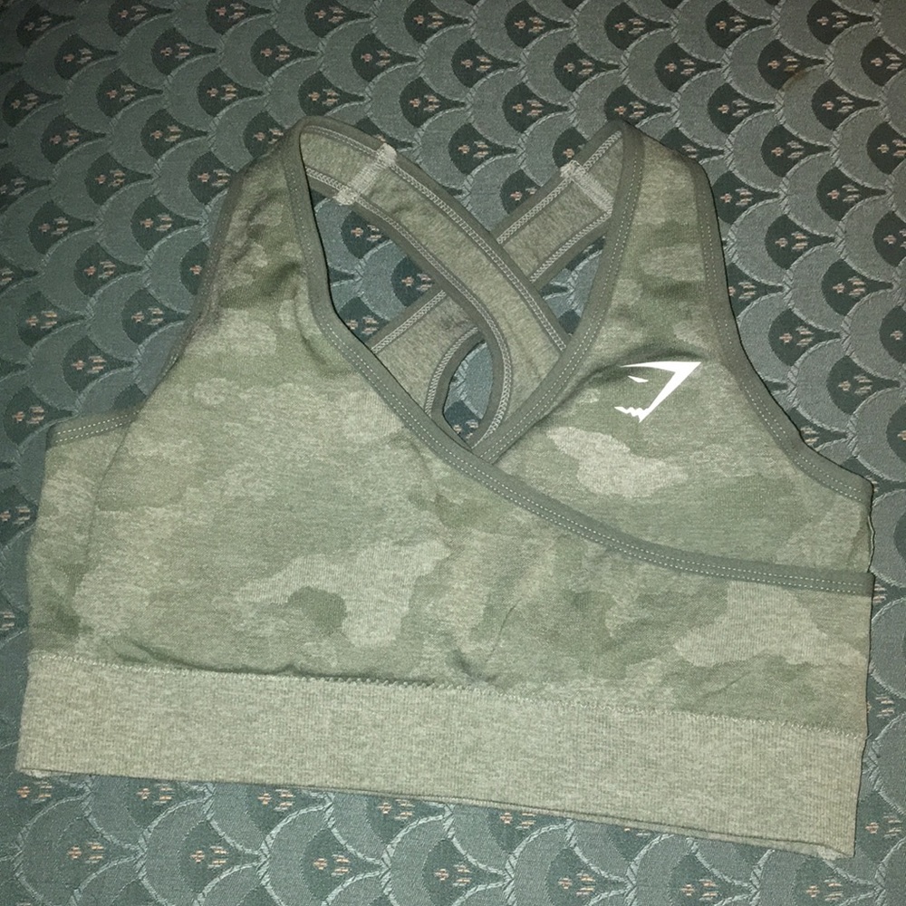 Camo Gym Shark Sports Bra 🌵
